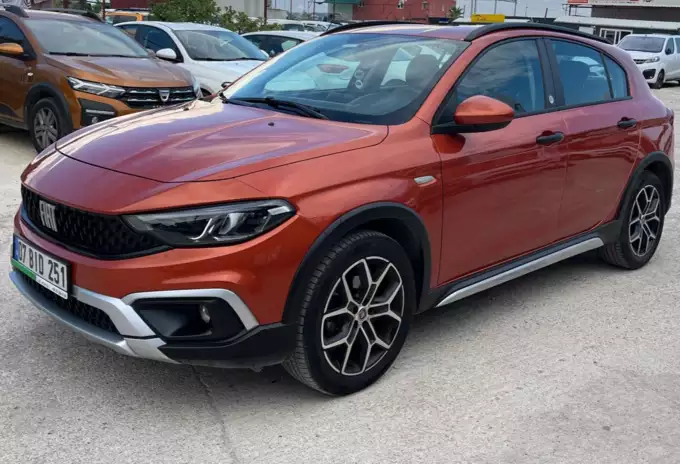 Fiat Egea Cross – аренда авто в Турции